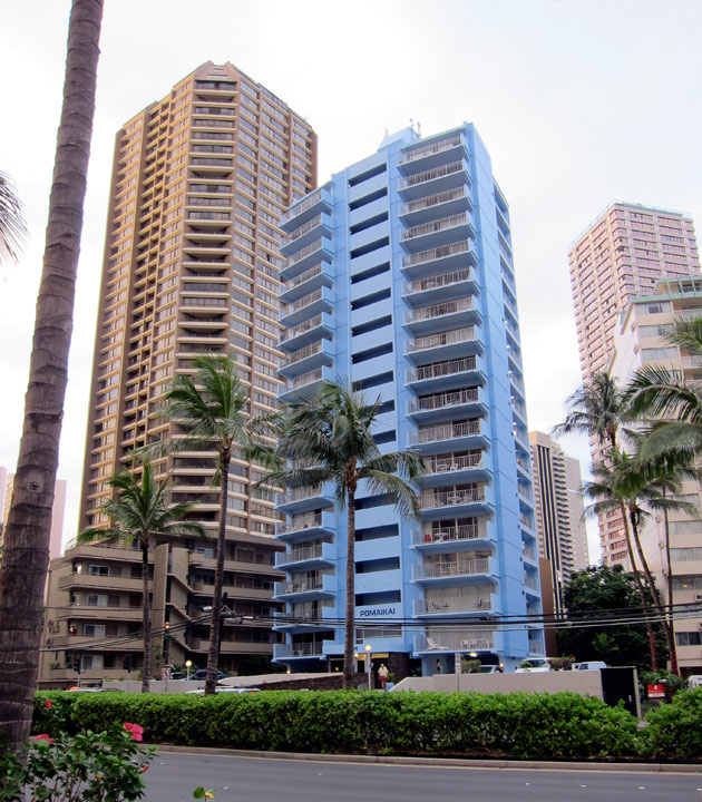 blue-buliding-honolulu